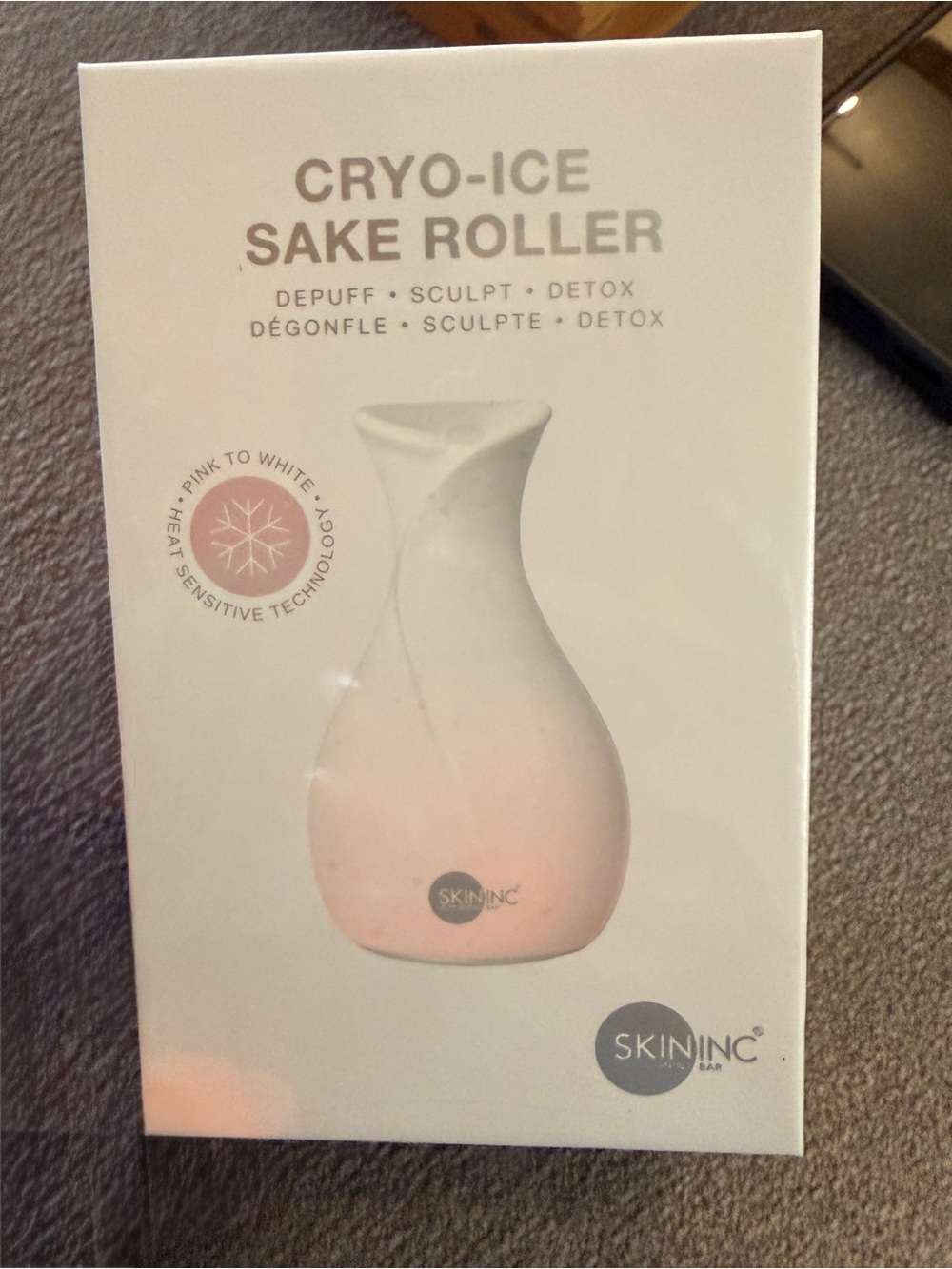 Skin Inc Cryo‑Ice Sake Roller – Depuff & Sculpt